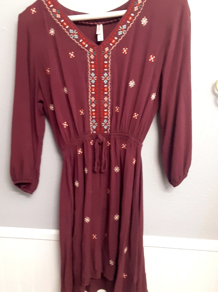 Xhileration mid-length dress, great condition.